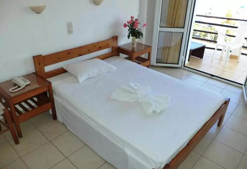 اتاق استاندارد یک نفره, Poseidon Hotel