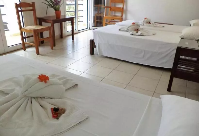 اتاق استاندارد سه نفره, Poseidon Hotel