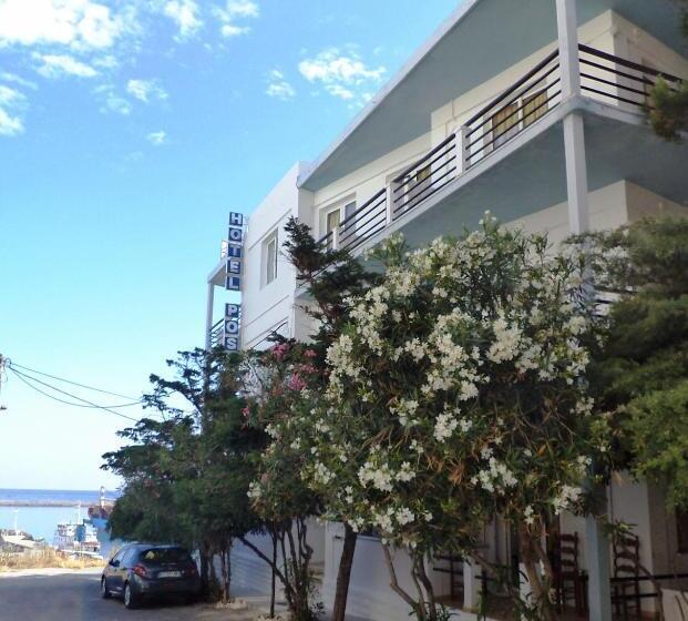 اتاق استاندارد سه نفره, Poseidon Hotel