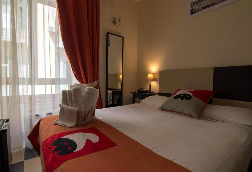 اتاق استاندارد یک نفره, Plebiscito Apart