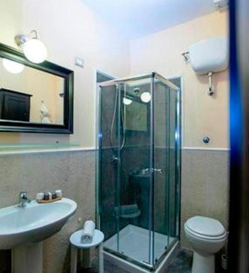 اتاق راحتی سه تخته, Plebiscito Apart