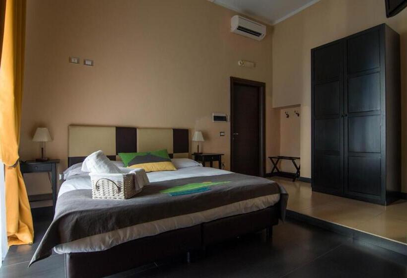 اتاق سوپریور, Plebiscito Apart