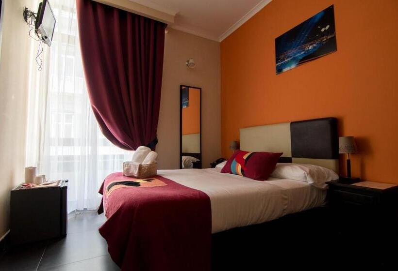 اتاق عادی, Plebiscito Apart