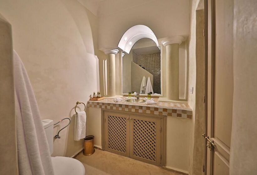 اتاق سوپریور, Riad Al Badia