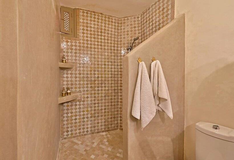 اتاق سوپریور, Riad Al Badia