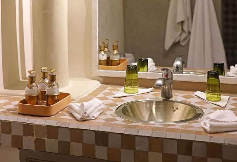 اتاق سوپریور, Riad Al Badia