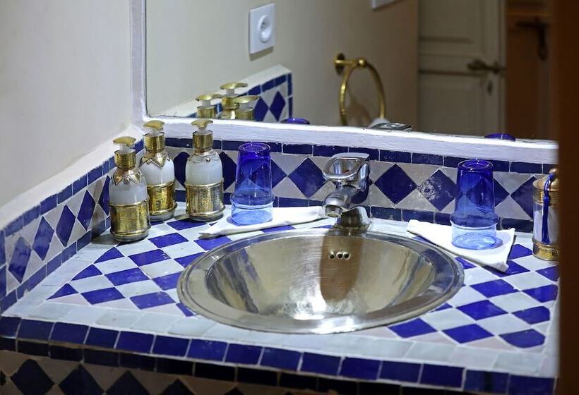 اتاق سوپریور, Riad Al Badia