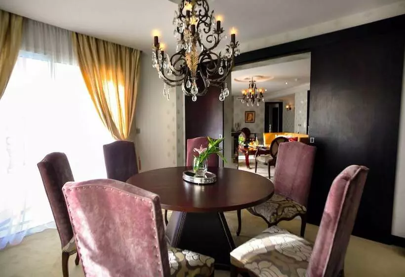 スイート, The Russelior Hotel & Spa