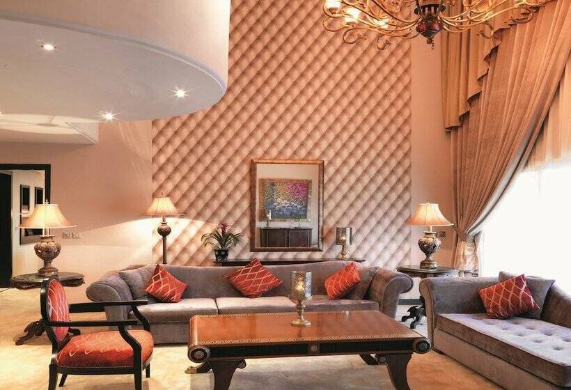 جناح, The Russelior Hotel & Spa