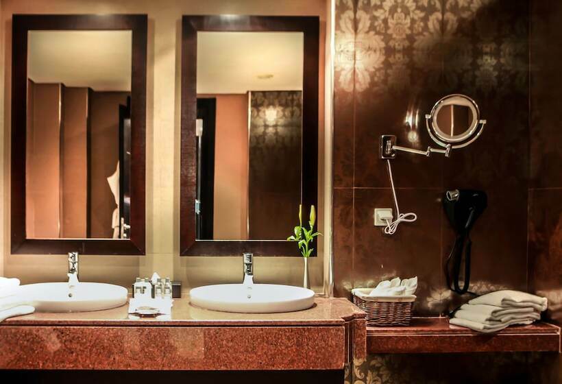 جناح, The Russelior Hotel & Spa