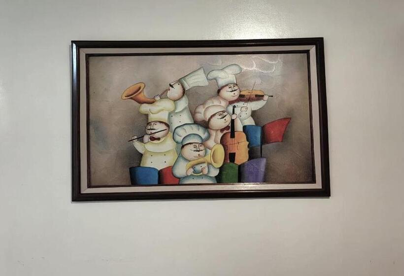 سوییت, Ferrymar Hotel Iloilo