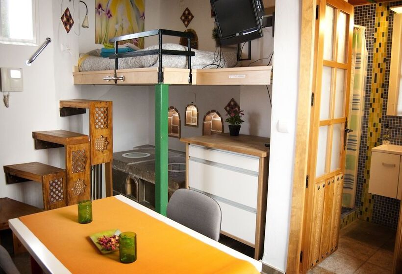 استودیوی لوکس, Golondrinas De La Alhambra