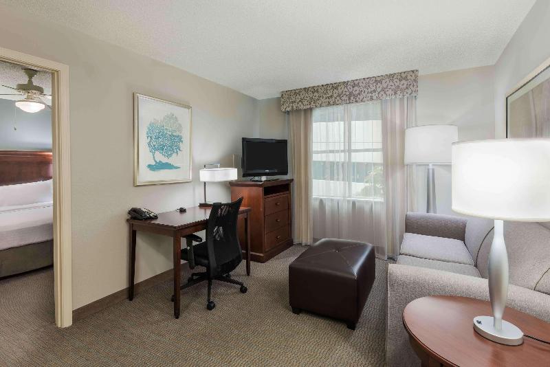 Люкс 2 Спальни, Homewood Suites By Hilton Tampa Airport   Westshore