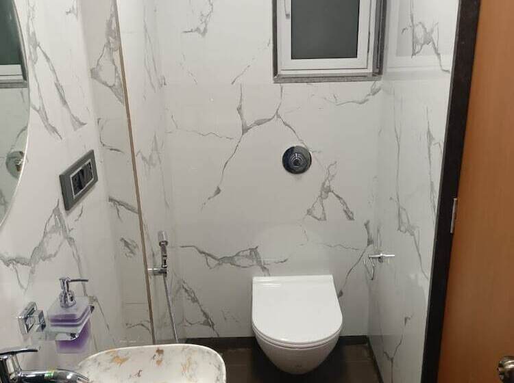 デラックスルーム, Airport Annex