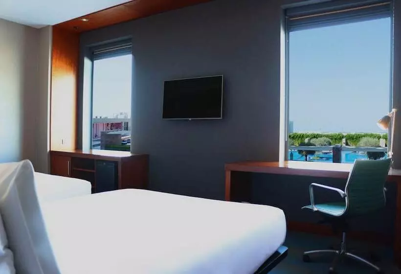 ２ダブルベッドのスタンダードルーム, Aloft Abu Dhabi
