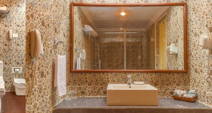 اتاق پرمیوم, Annamalai International