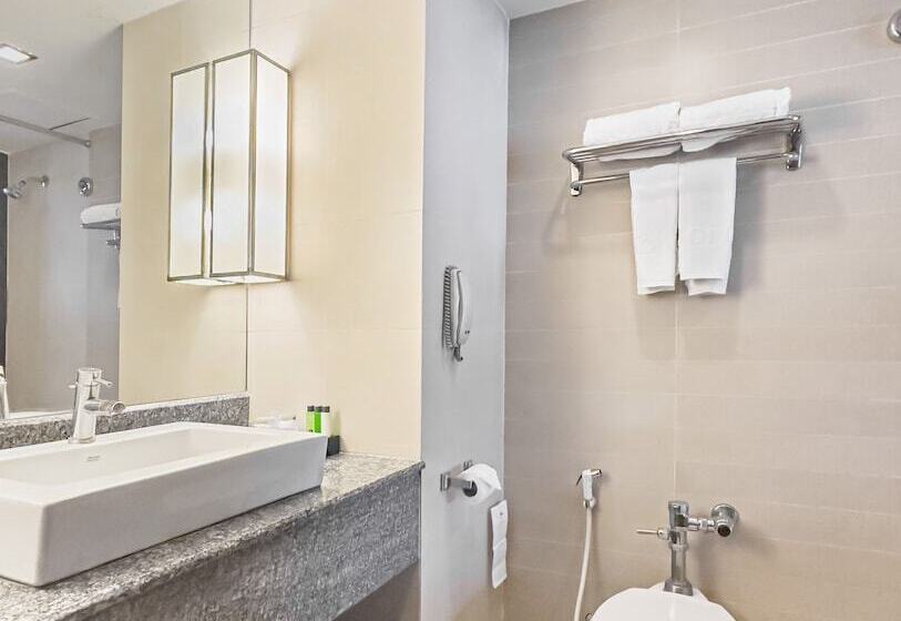 سوئیت رویال, Aone Bangkok