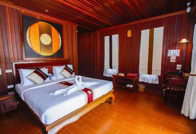 オーシャンビューのデラックス１ベッドルームビラ, Baan Grood Arcadia Resort & Spa