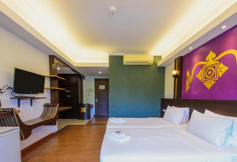 Quarto Deluxe Vista Piscina, Baan Grood Arcadia Resort & Spa