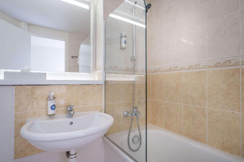 Номер Стандарт, Comfort Hotel Etampes