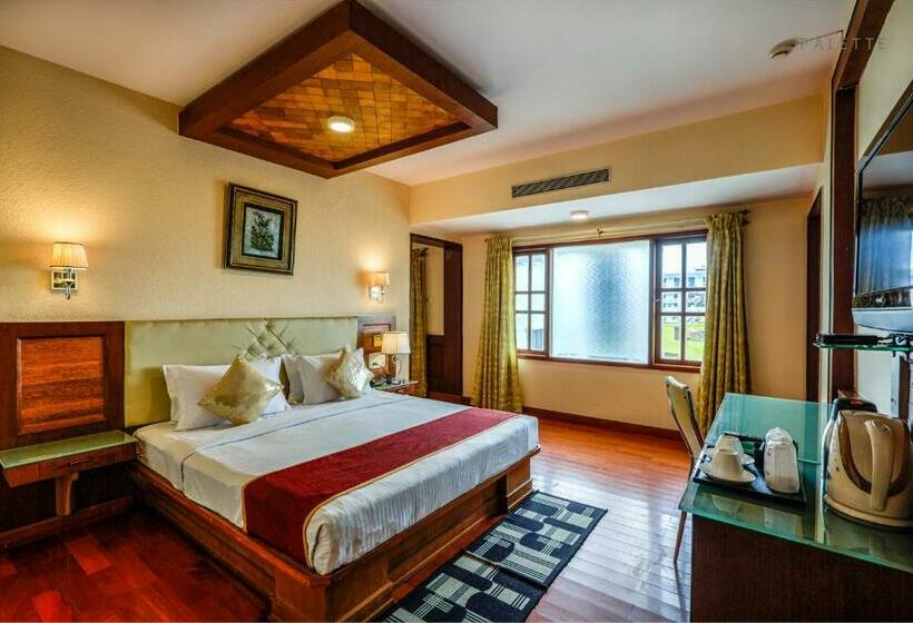 디럭스 룸, Golden Metro