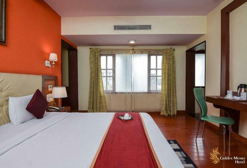 디럭스 룸, Golden Metro