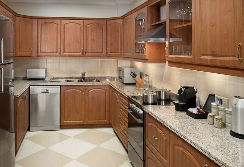 Семейные Апартаменты 3 Спальни, Kempinski Hotel & Residences Palm Jumeirah