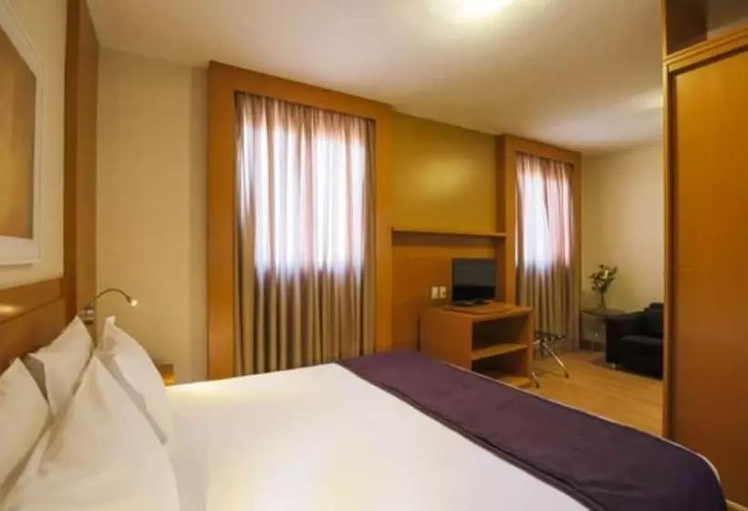 اتاق لوکس, Nobile Suites Uberlandia