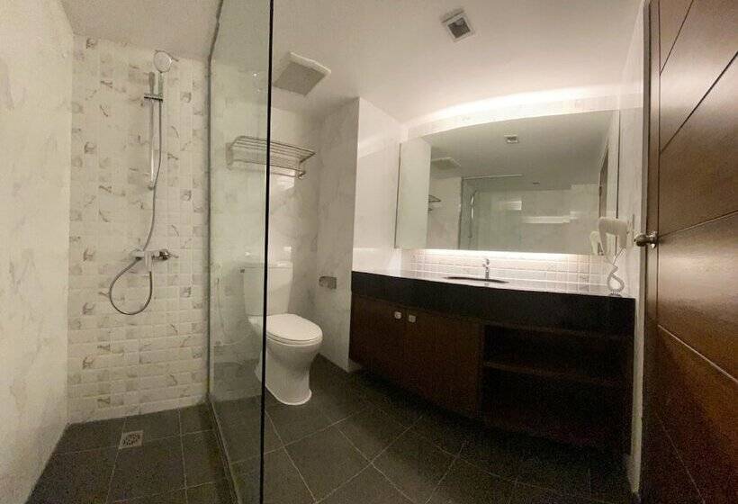 اتاق سوپریور, The One Bay Breeze