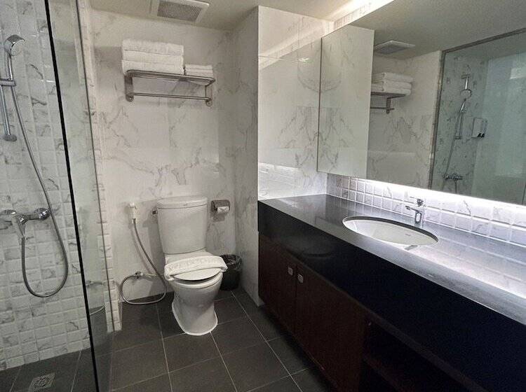 اتاق سوپریور, The One Bay Breeze