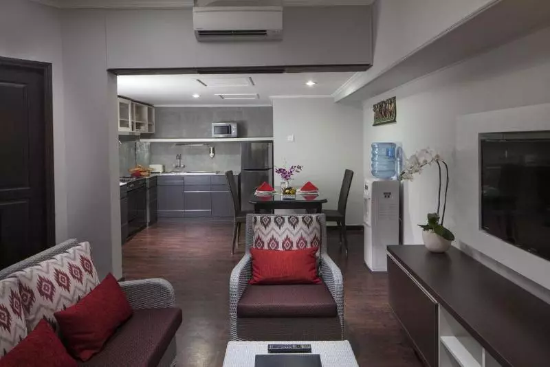 اتاق سوپریور سه تخته, The One Bay Breeze