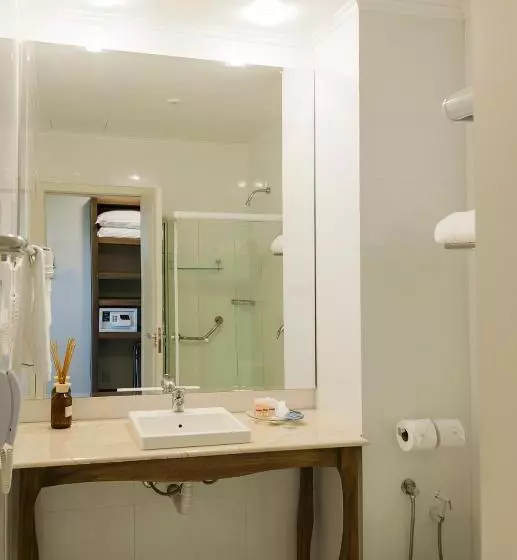 اتاق ساده سه نفره, Villa Bella Hotel & Spa Gramado