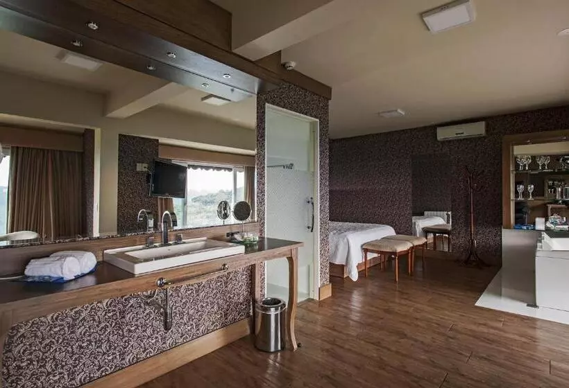 Deluxe Suite King Bed, Villa Bella Hotel & Spa Gramado