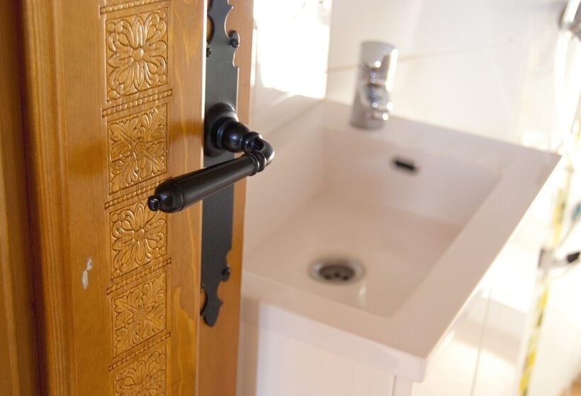 آپارتمان 1 خوابه, Golondrinas De La Alhambra