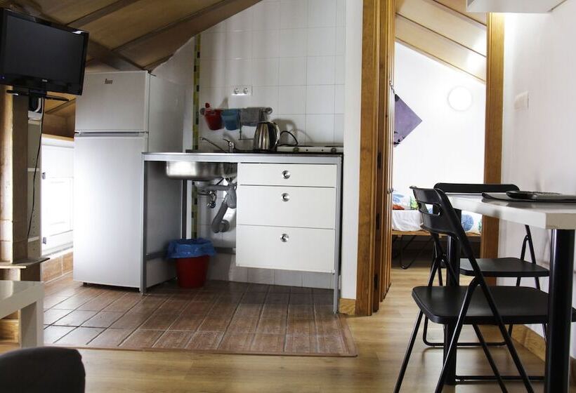 آپارتمان 1 خوابه, Golondrinas De La Alhambra