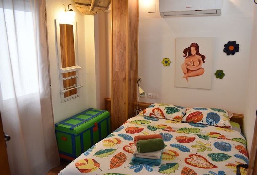 آپارتمان 2 خوابه, Golondrinas De La Alhambra