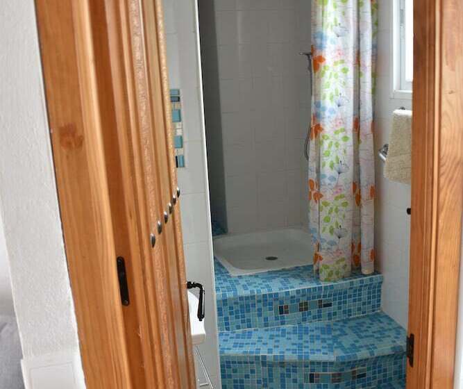 آپارتمان 2 خوابه, Golondrinas De La Alhambra