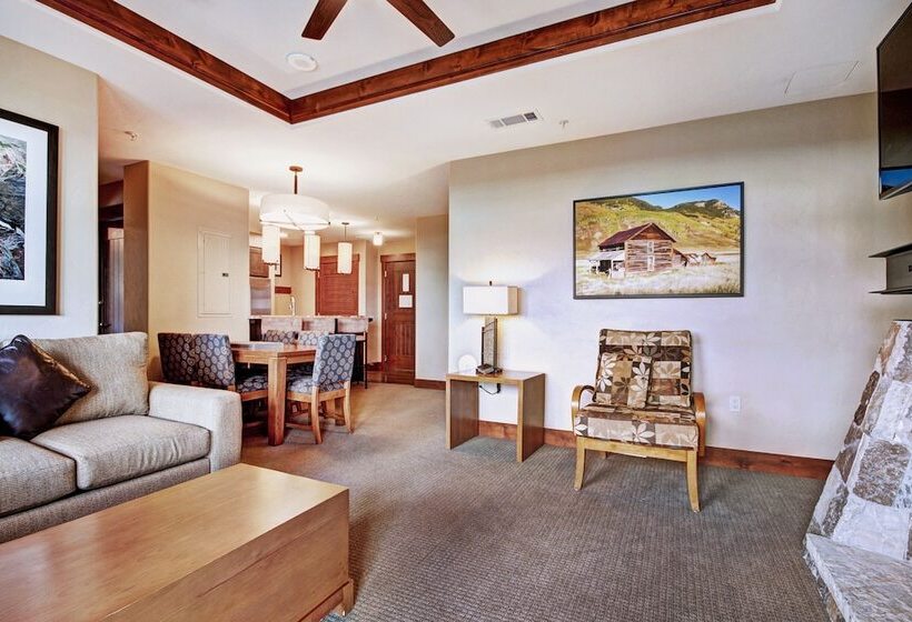 Апартаменты 1 Спальня, One Ski Hill, A Rockresort