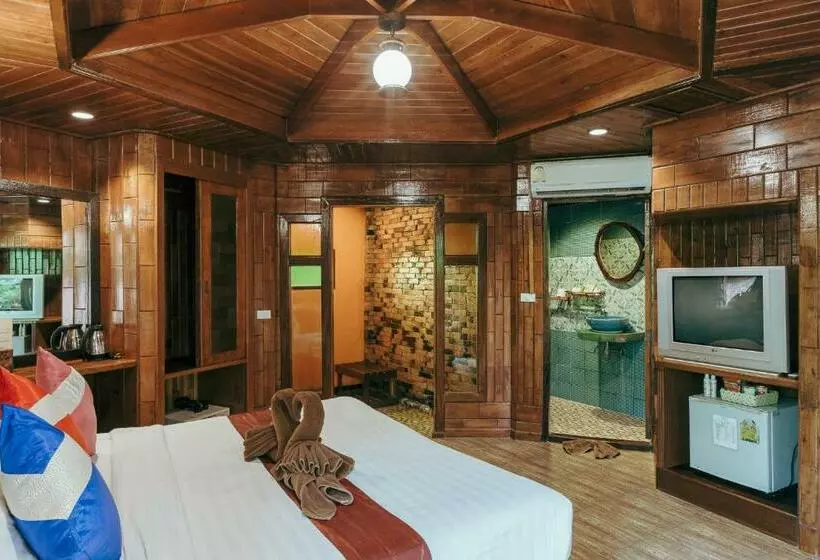 １階のスーペリアルーム, Phu Pha Aonang Resort & Spa