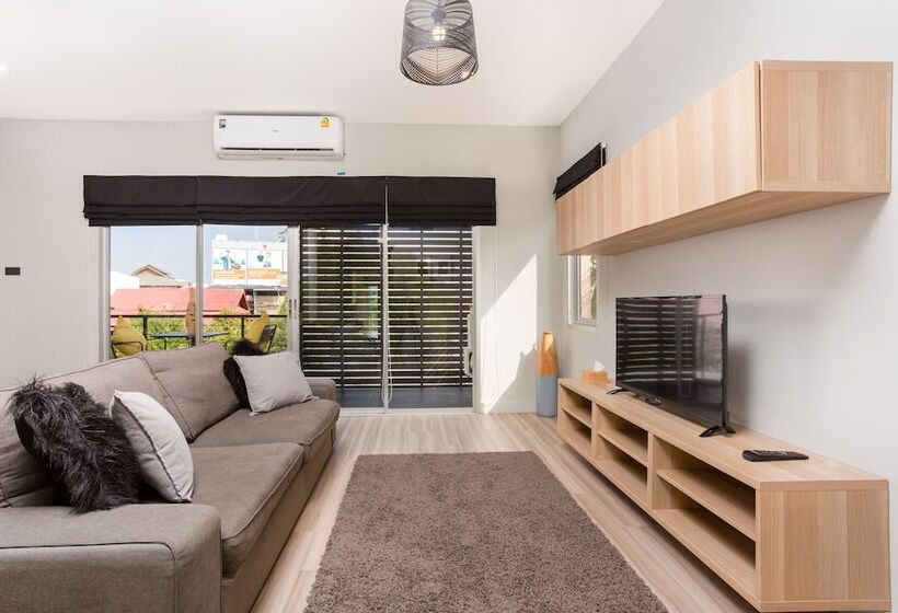 带阳台两卧公寓, Studio 365 Serviced Apartments