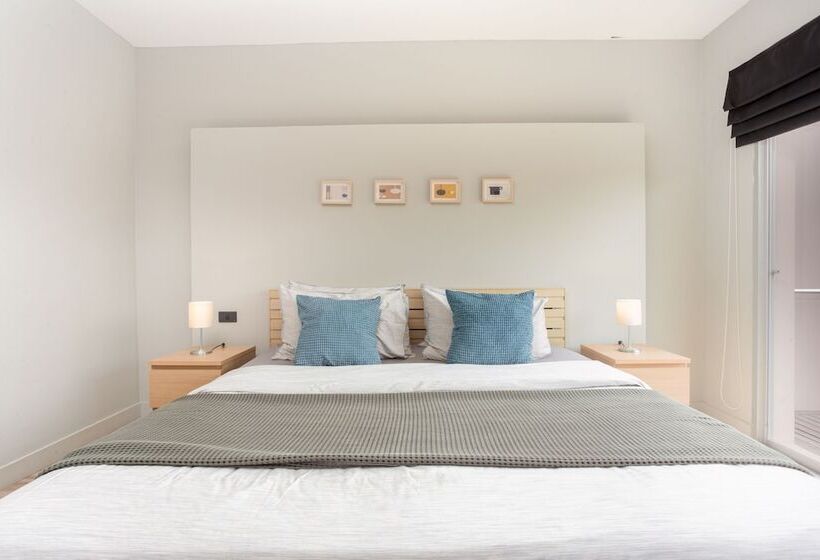 带1个卧室的带阳台的公寓, Studio 365 Serviced Apartments