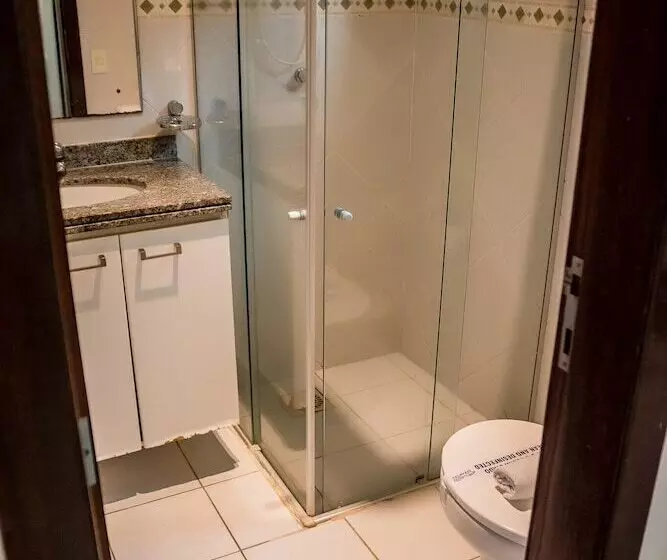 اتاق لوکس سه تخته, Apart Hotel Serantes