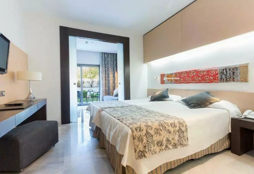 اتاق خانوادگی, Hipotels Gran Conil & Spa