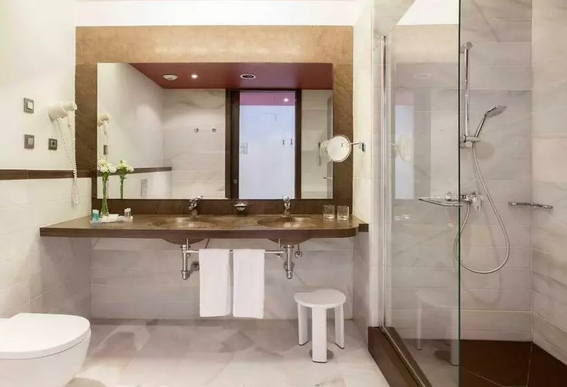 سوییت جونیور, Hipotels Gran Conil & Spa