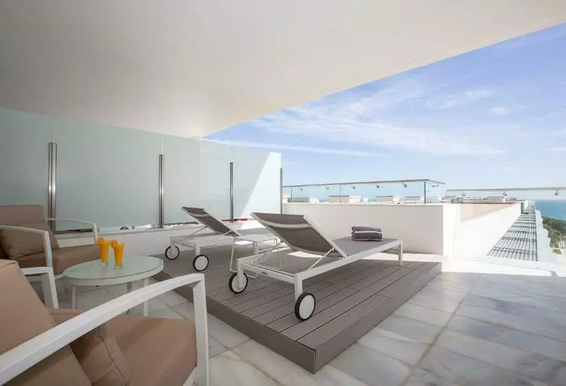 اتاق لوکس با چشم‌انداز دریا, Hipotels Gran Conil & Spa