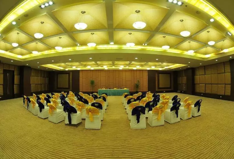プレミアムルーム, The Cambay Grand