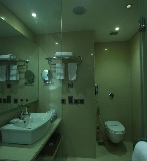 프리미엄 룸, The Cambay Grand