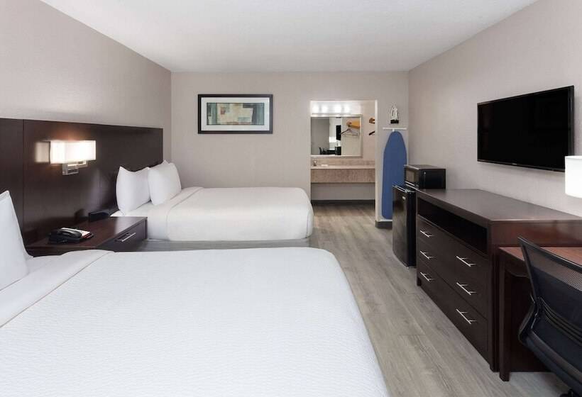 غرفه قياسيه سريرين مزدوجين, Days Inn By Wyndham Melbourne