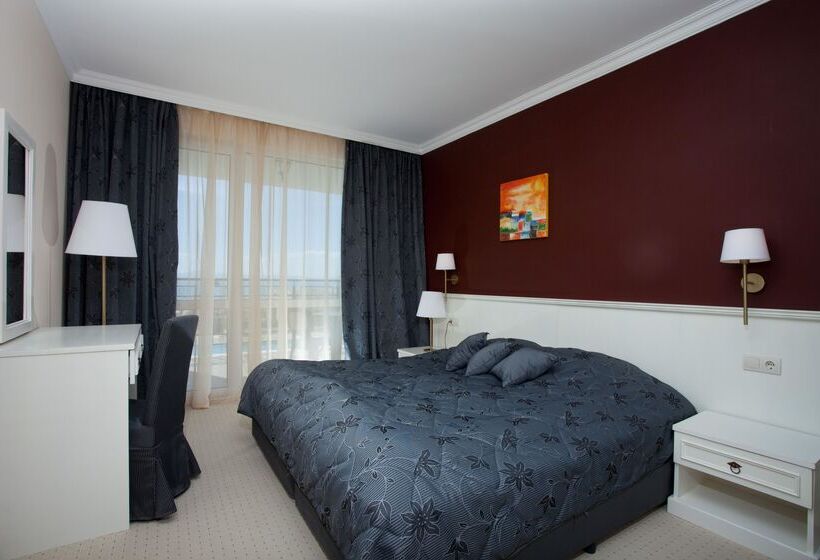 جناح مطلّ علي البحر, Festa Pomorie Resort