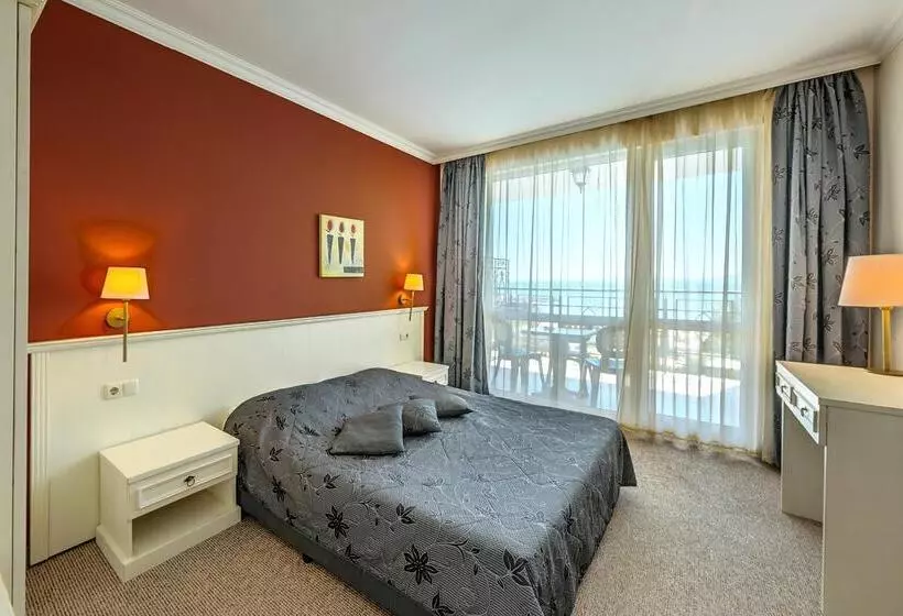 オーシャンビュースタンダードルーム, Festa Pomorie Resort
